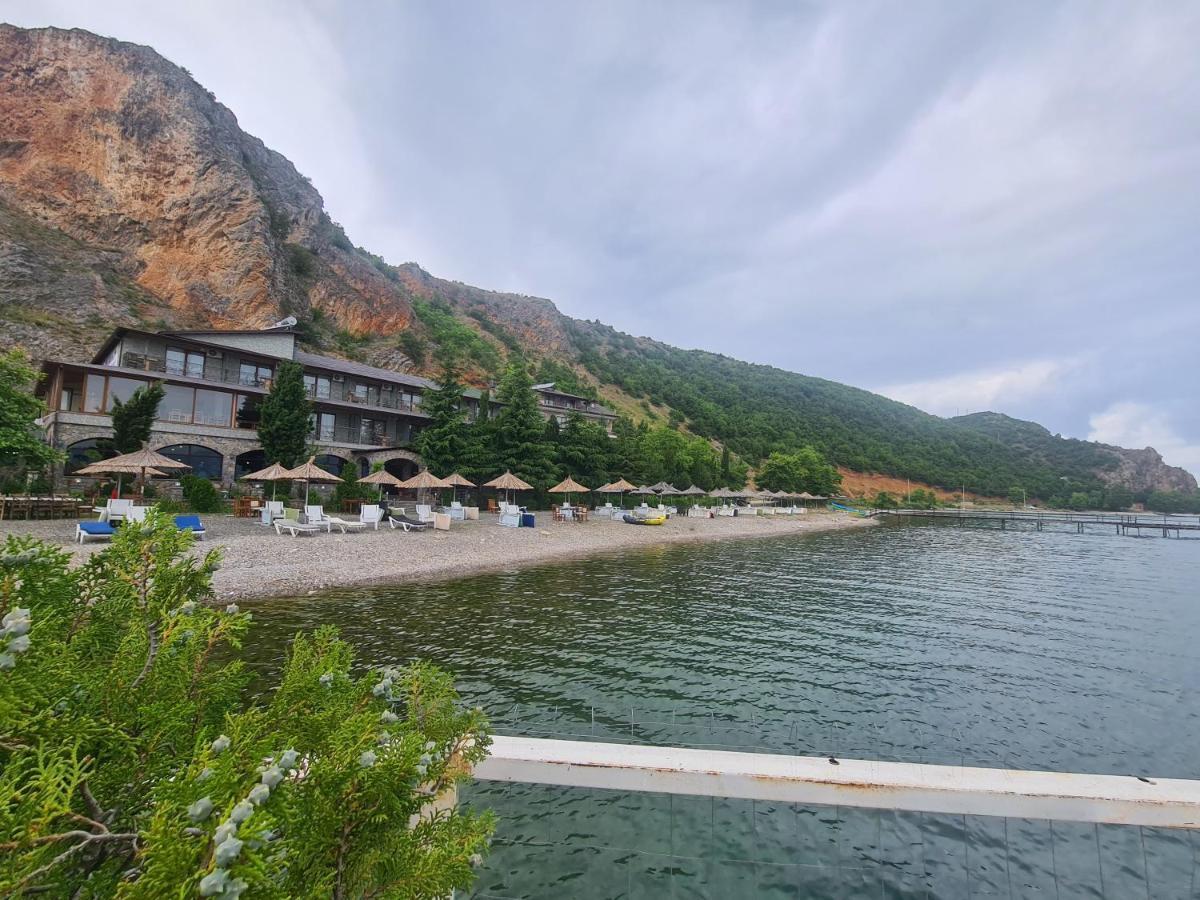 Hotel Kukesi Lini Kültér fotó
